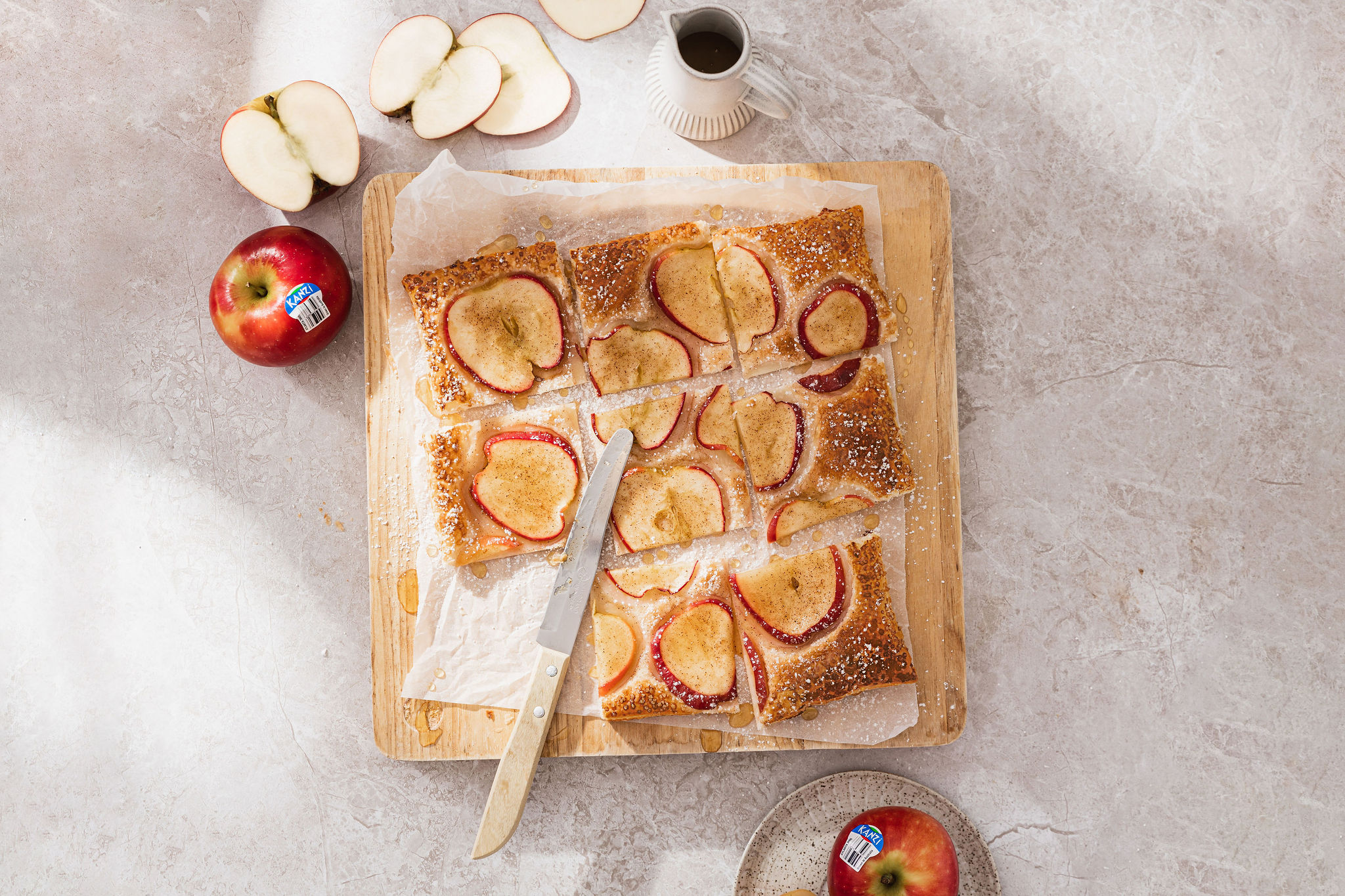 Crispy KANZI® Apple Sheet Tart